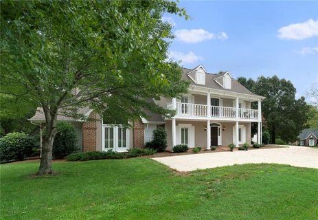 1032 8th Street Lane sold home in The Pines II, Hickory, NC