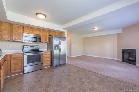 504 Olde Covington Way sold condo in Covington Crossing, Arden, NC