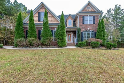 121 Edgewater Court