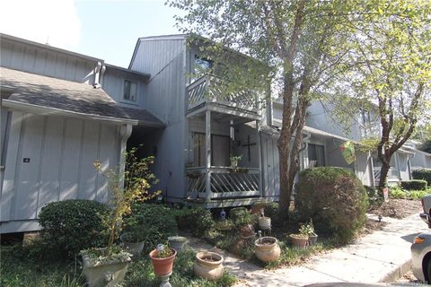 100 Willow Run Drive 7