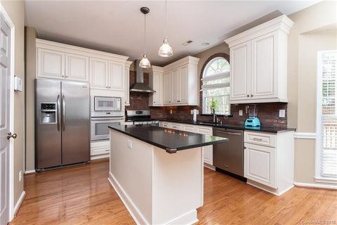 9224 Brechin Drive sold home in Wilshire, Charlotte, NC