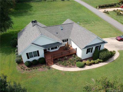 31 Deer Glade Lane sold home in The Meadows, Waynesville, NC