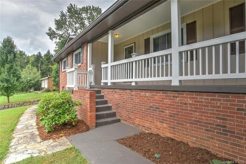 7 Oakbrook Road sold home in Franem Acres, Fletcher, NC