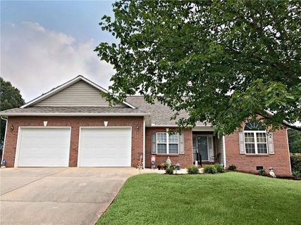2752 Sterling Court