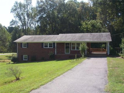 526 Lee Drive