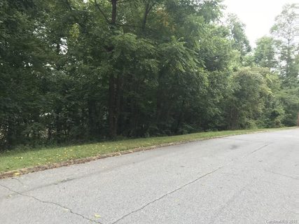 99999 Crestwood Lane sold home in Woodside Hills, Candler, NC