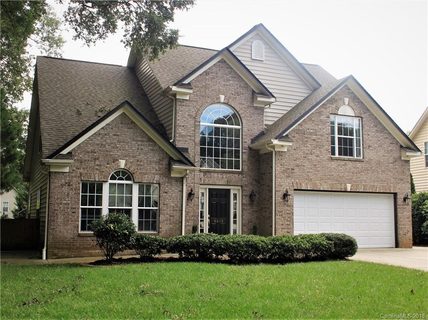 9236 Hickory Tree Lane sold home in Blakeney Heath - Fieldstone, Charlotte, NC