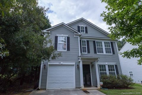 542 N Mulberry Street sold home in Mulberry Street Commons, Statesville, NC