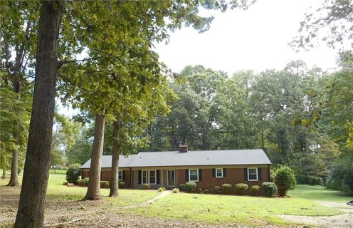 138 Woodvale Circle