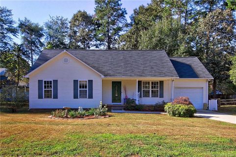 7802 Red Robin Trail 133 sold home in Lake Haven, Denver, NC