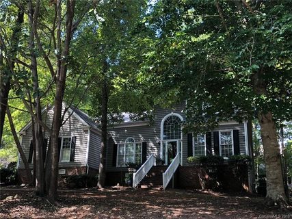 408 Shrewsbury Lane