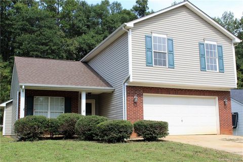 2070 Chapel Creek Road sold home in Autumn Ridge, Concord, NC