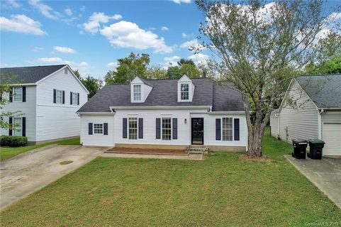 1449 Fieldcrest Circle