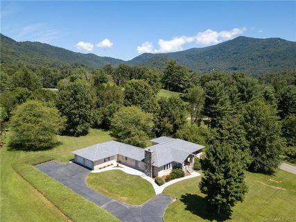 3 Ashley Road sold home in Jewell Acres, Asheville, NC