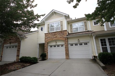 578 Pine Links Drive