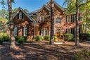 6821 Hollow Oak Drive sold home in Mint Hill, SC