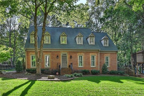 9418 Hathwyck Court sold home in Benton Woods, Matthews, NC