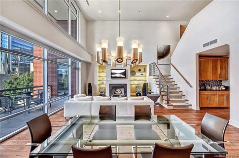435 S Tryon Street 303