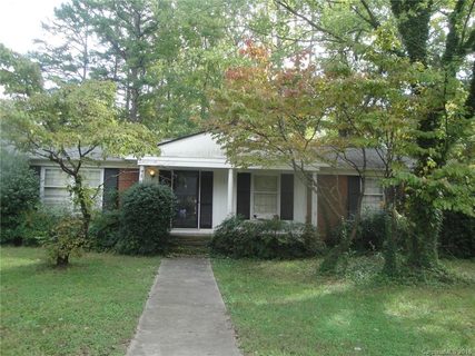 1444 Redcoat Drive sold home in Queens Grant, Charlotte, NC