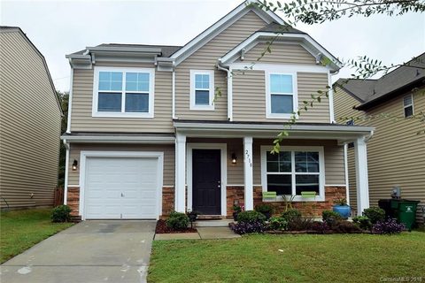 2718 Hunters Moon Lane sold home in St Clair, Matthews, NC
