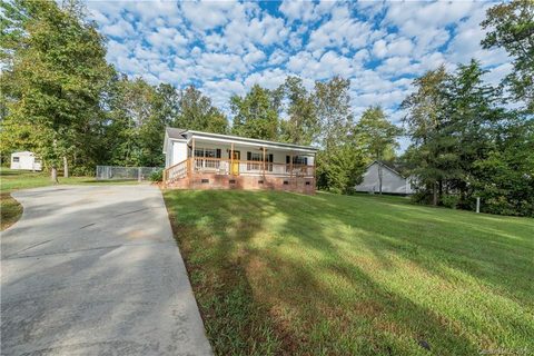2414 Morningside Drive sold home in Country Club, Lancaster, SC