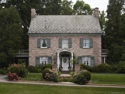 Previously sold for $930,000