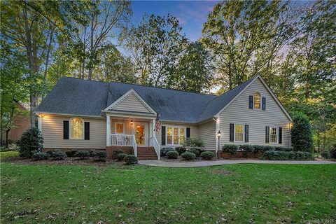 1721 Clubview Circle sold home in Country Club Estates, Gastonia, NC