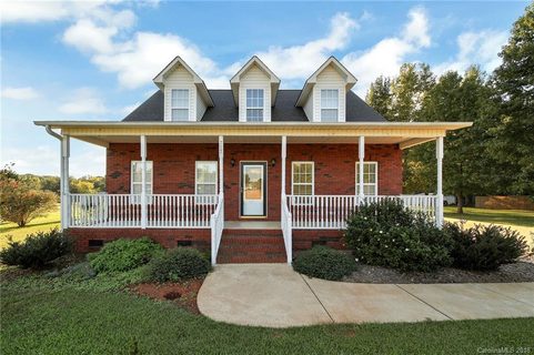 717 Sagrada Drive 41 sold home in Fairwood, York, SC