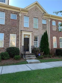 11217 Cedar Walk Lane