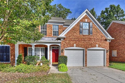 815 Treverton Drive sold home in Avington, Matthews, NC