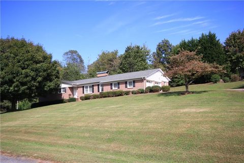 1054 Randolph Circle sold home in Deitz Rudisill, Lenoir, NC