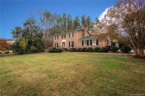 1700 Lakeview Drive sold home in Lake View Estates, Monroe, NC