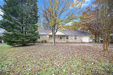 1317 Shady Oak Trail sold home in Laurel Woods, Gastonia, NC