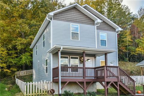 106 Getaway Drive sold home in Springside Meadows, Swannanoa, NC