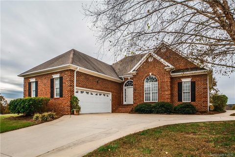 120 E Tattersall Drive