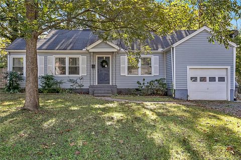2729 Mayflower Road