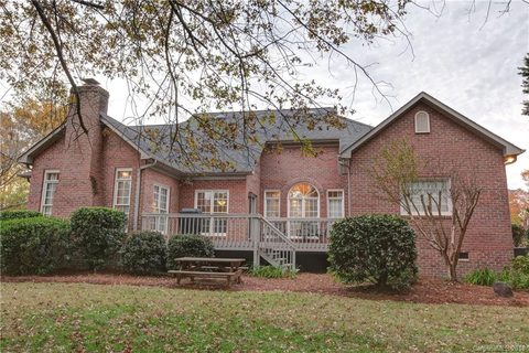 5933 Londonderry Court