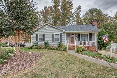 2021 Leslie Drive