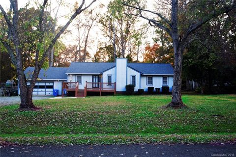 15500 Walnut Cove Drive