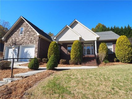508 Yorktown Court sold home in Georgetown Estates, Lenoir, NC