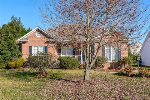 3644 Farm Lake Drive sold home in Parkview, Concord, NC