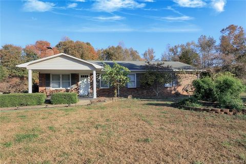 1580 Gloster Lane