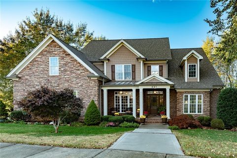 421 19th Avenue Circle