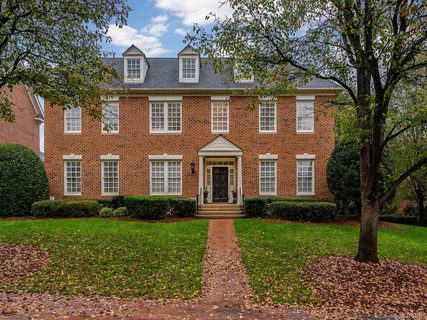 5142 Fairlawn Crescent Court