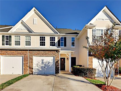 2094 Shady Pond Drive sold townhome in Harpers Mill, Lake Wylie, SC