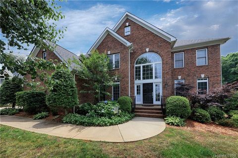 137 Huntfield Way
