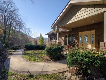 140 Stonecrest Drive