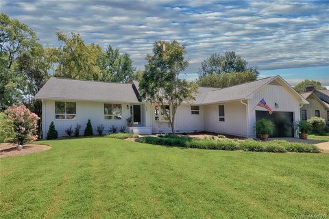 524 Canvasback Road