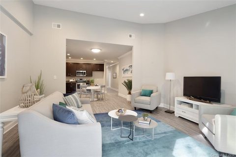 5824 Bradford Lake Lane sold condo in Village Glen, Charlotte, NC