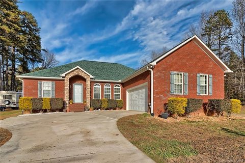 254 Lariat Circle sold home in Colonial Downs, Salisbury, NC
